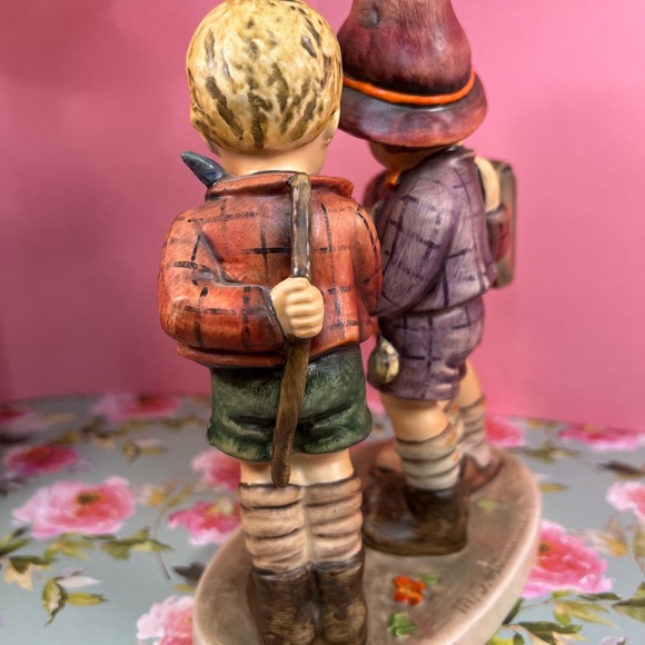 Goebel Hummel TMK4 #170/I School Boys 7.5"H Beautiful & Vibrant Great Condition! - Picture 14 of 17